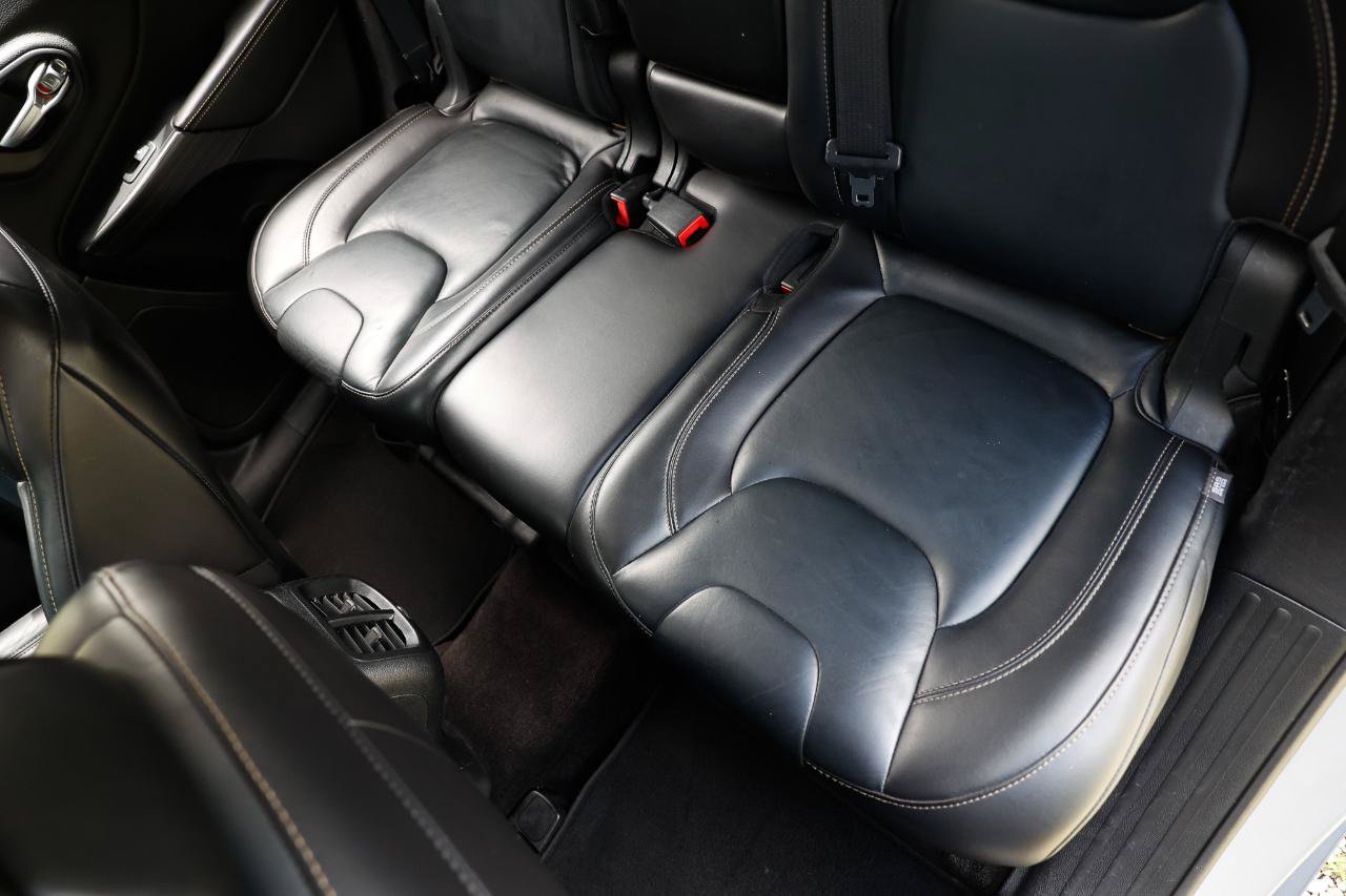 Used 2016 Jeep Cherokee Limited FWD image 10