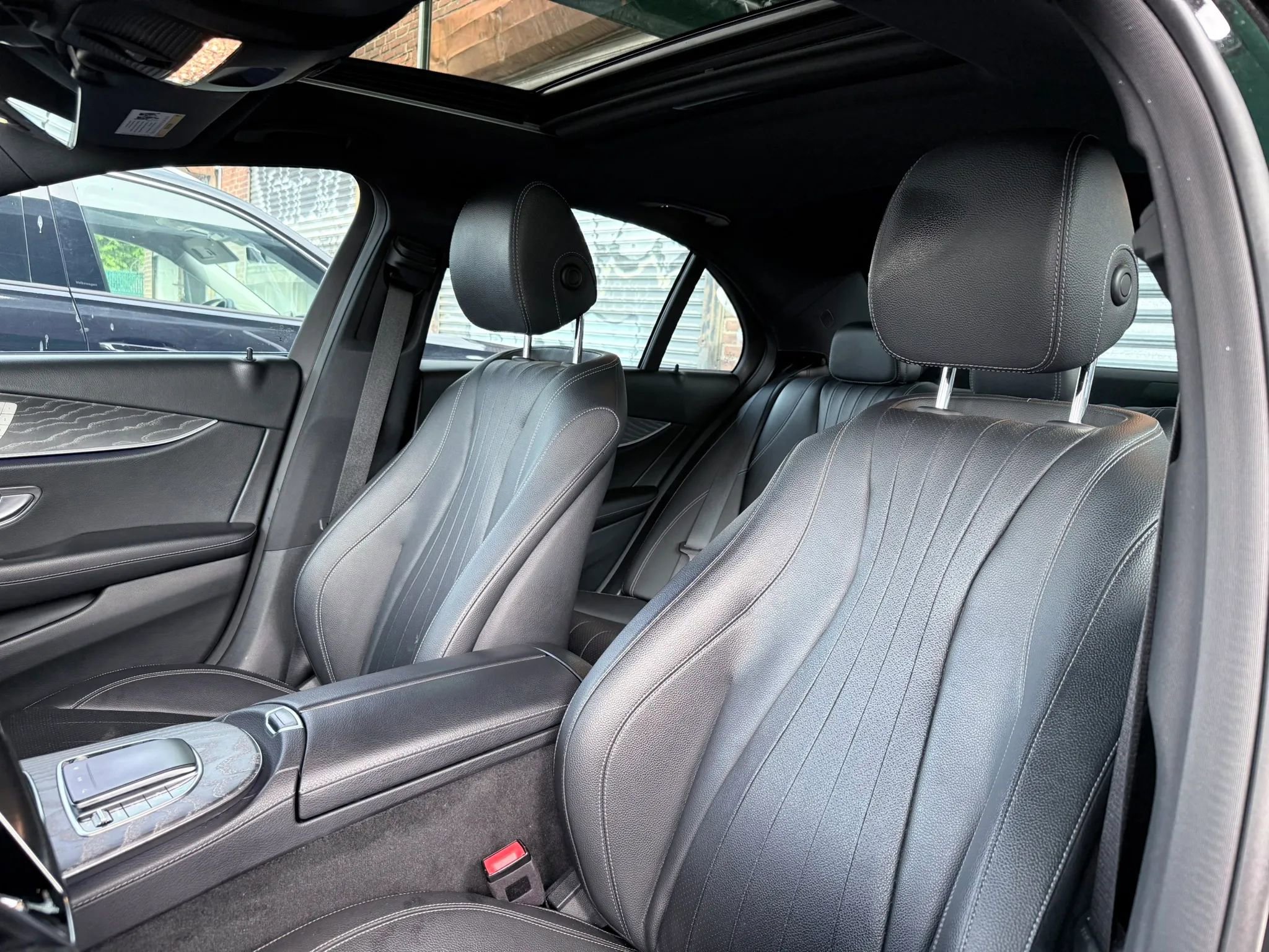 Used 2021 Mercedes-Benz E 350 4MATIC Sedan image 20