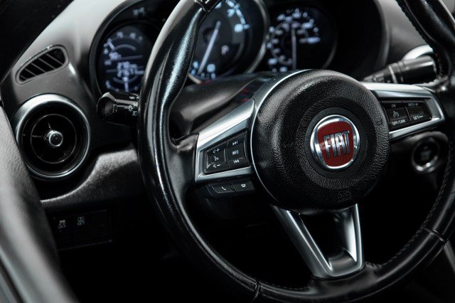 Used 2017 FIAT 124 Spider Classica RWD image 14
