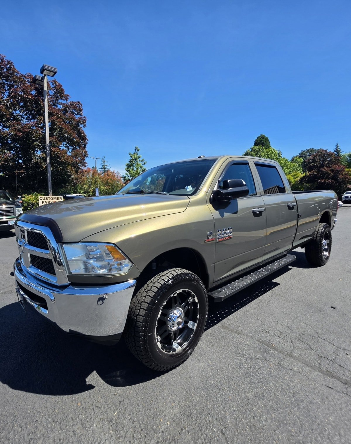 Used 2014 RAM 2500 Tradesman w/ Chrome Appearance Group
