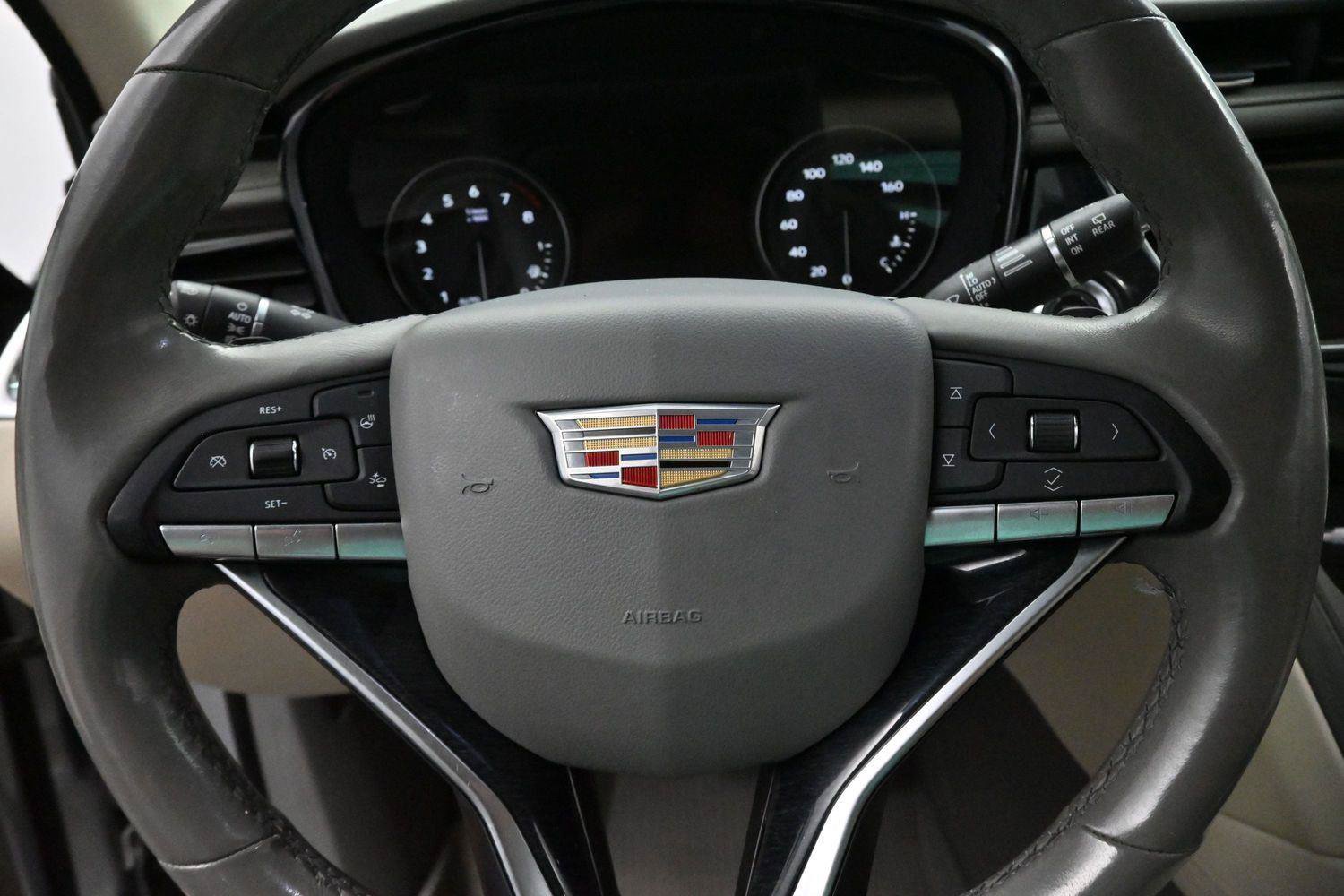 Used 2020 Cadillac XT6 Premium Luxury AWD/4WD image 19