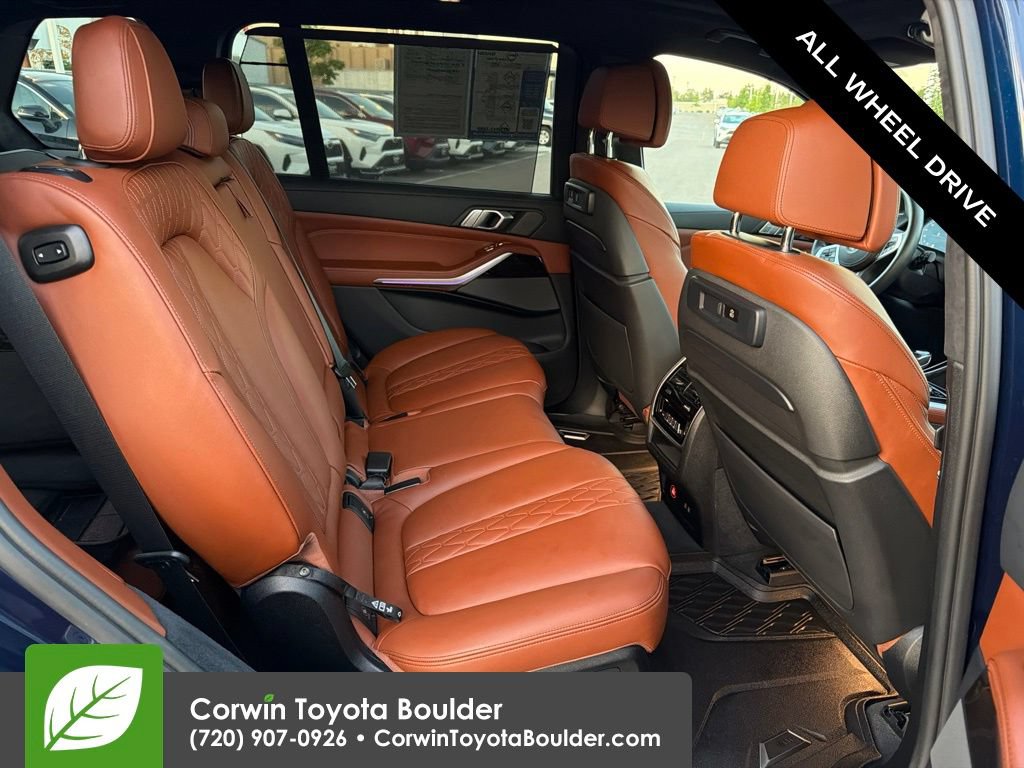 Used 2021 BMW X7 M50i w/ Cold Weather Package AWD/4WD image 15