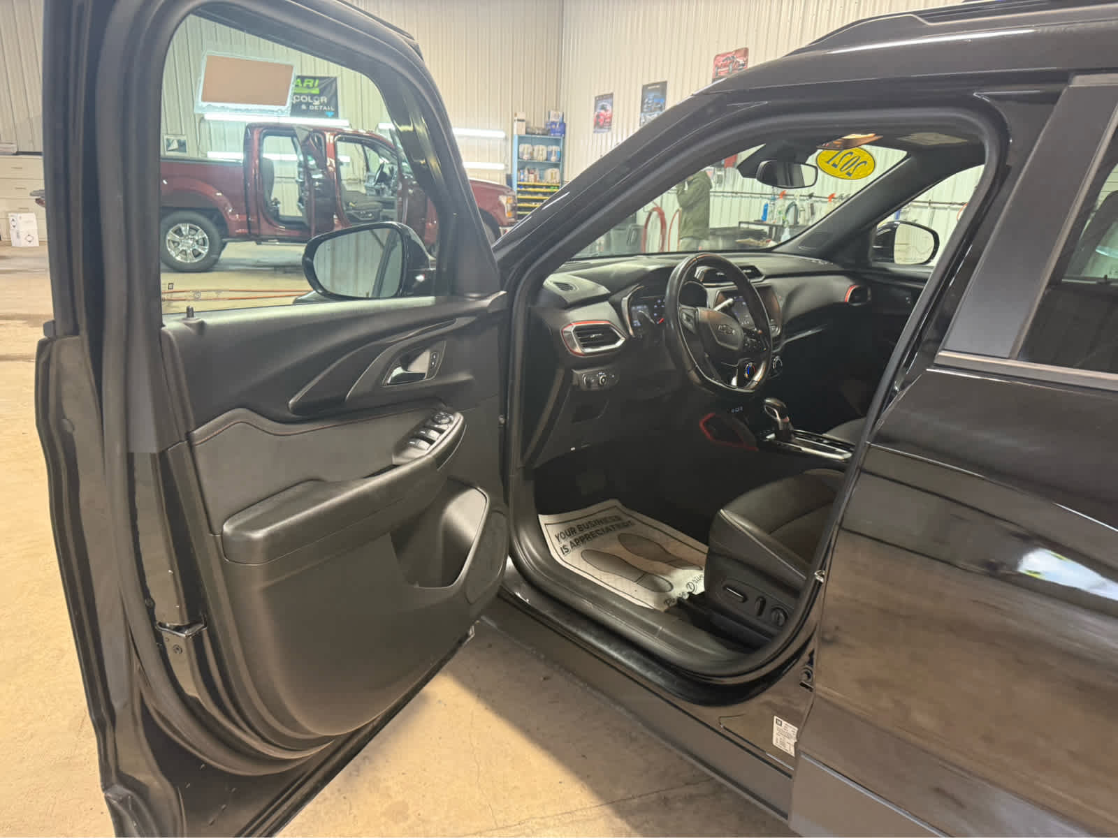 Used 2021 Chevrolet TrailBlazer RS w/ Driver Confidence Package image 6