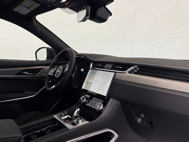 New 2026 Jaguar F-PACE R-Dynamic S image 20