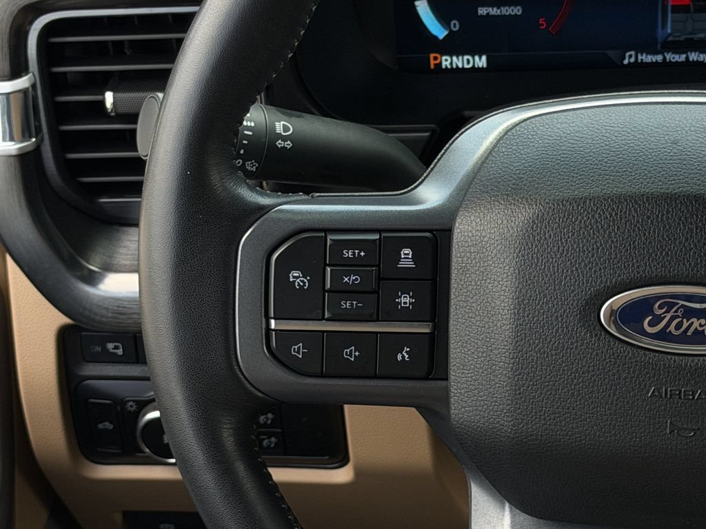 Used 2024 Ford F250 Lariat w/ Lariat Ultimate Package AWD/4WD image 19