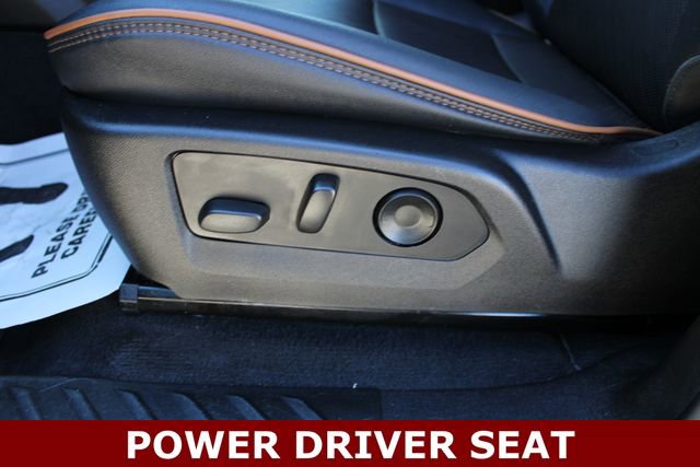 Used 2024 GMC Canyon AT4 w/ AT4 Premium Package image 3