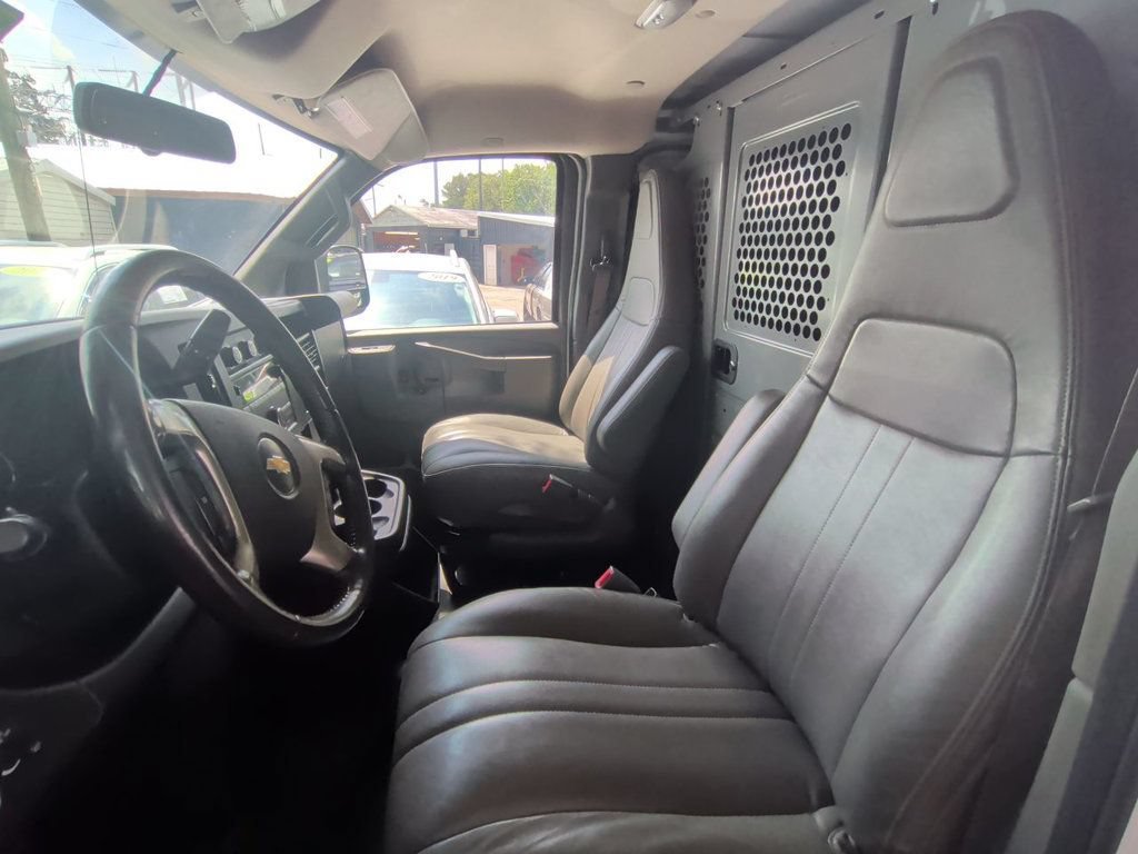 Used 2018 Chevrolet Express 2500 w/ Driver Convenience Package RWD image 14
