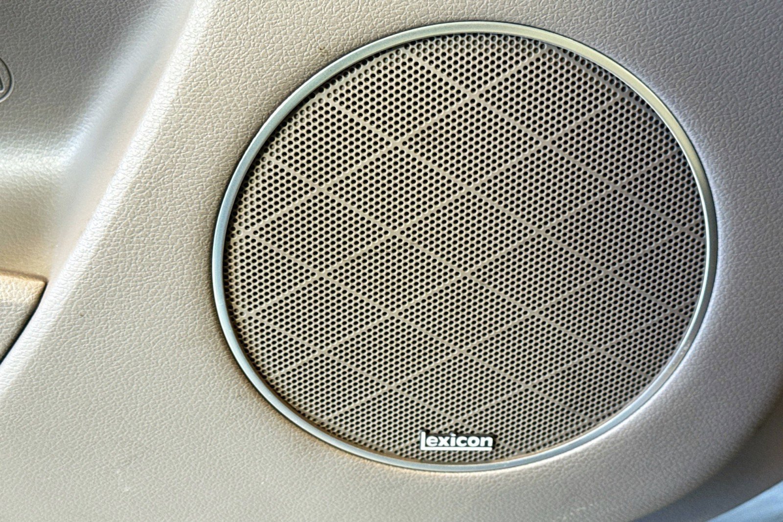 Used 2023 Genesis GV80 3.5T w/ Cargo Package image 18