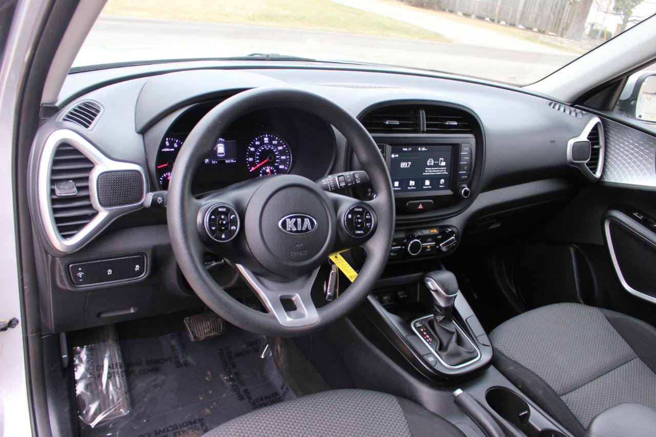 Used 2021 Kia Soul LX image 15