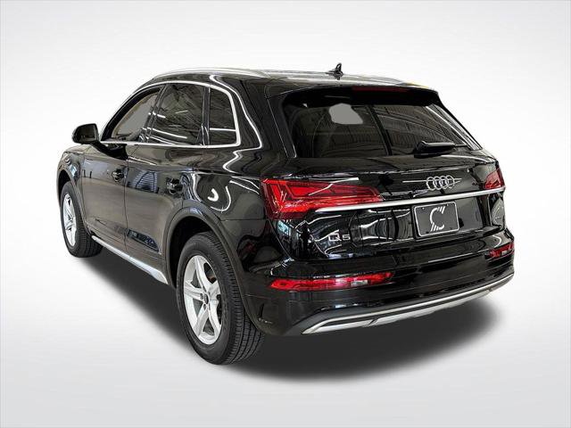 Certified 2024 Audi Q5 Premium w/ Convenience Package AWD/4WD image 3