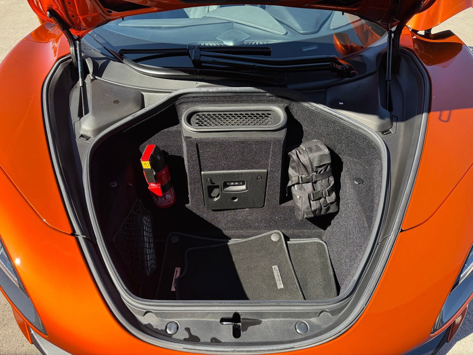 Used 2018 McLaren 720S Luxury image 33