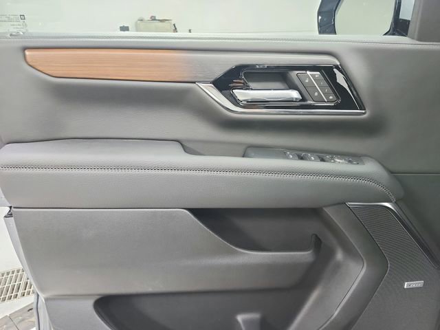 New 2026 GMC Yukon Denali w/ Sun & Power Step Package RWD image 33