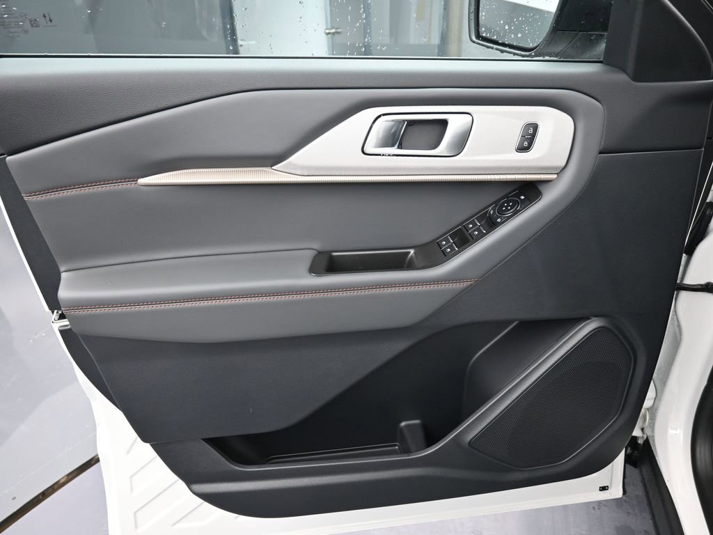 New 2026 Ford Explorer Active image 24