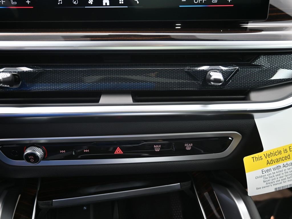 New 2026 BMW X6 xDrive40i w/ Premium Package image 16