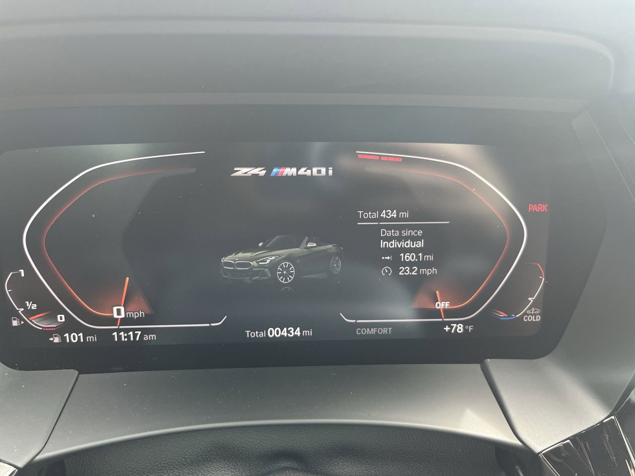 Certified 2025 BMW Z4 M40i w/ Edition RWD image 23