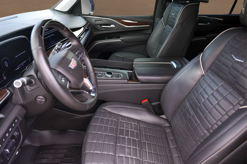 Used 2022 Cadillac Escalade Sport Platinum AWD/4WD image 9