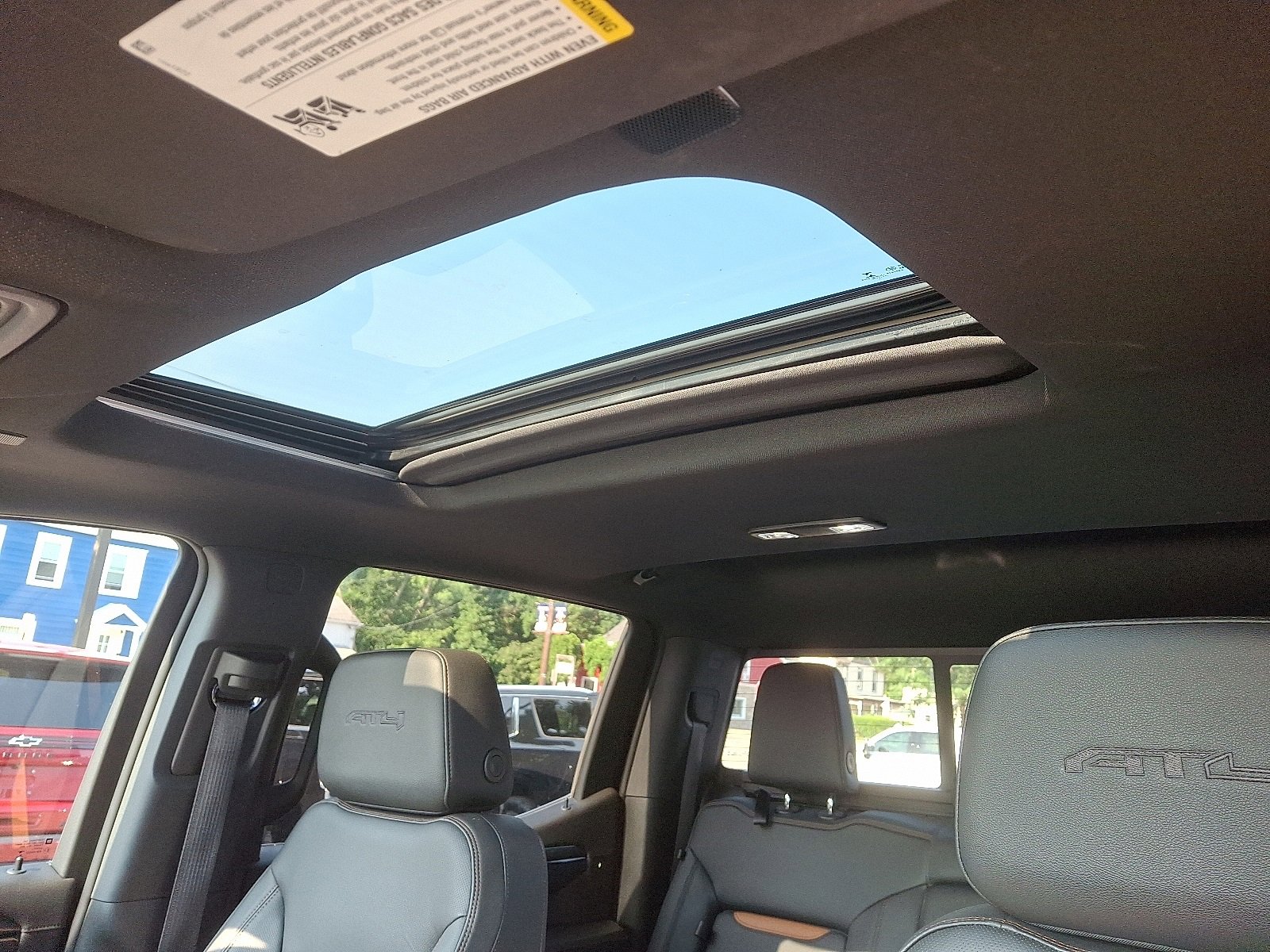 Used 2022 GMC Sierra 1500 AT4 w/ AT4 Premium Package image 14