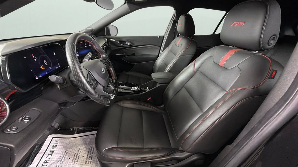Certified 2024 Chevrolet Trax RS w/ Driver Confidence Package FWD image 17