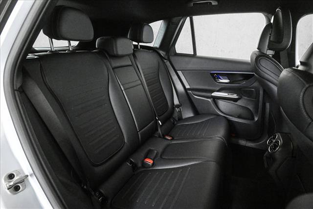 Certified 2025 Mercedes-Benz GLC 300 4MATIC image 21