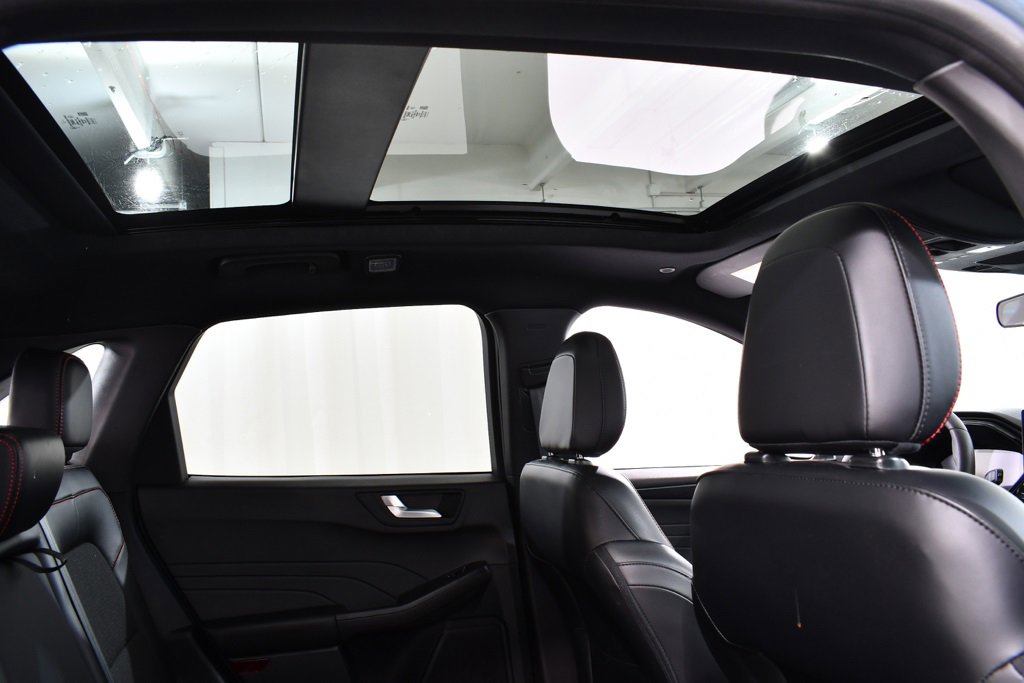 Used 2023 Ford Escape ST-Line w/ Tech Pack #1 image 18