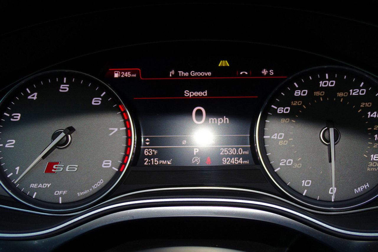 Used 2018 Audi S6 Premium Plus image 24