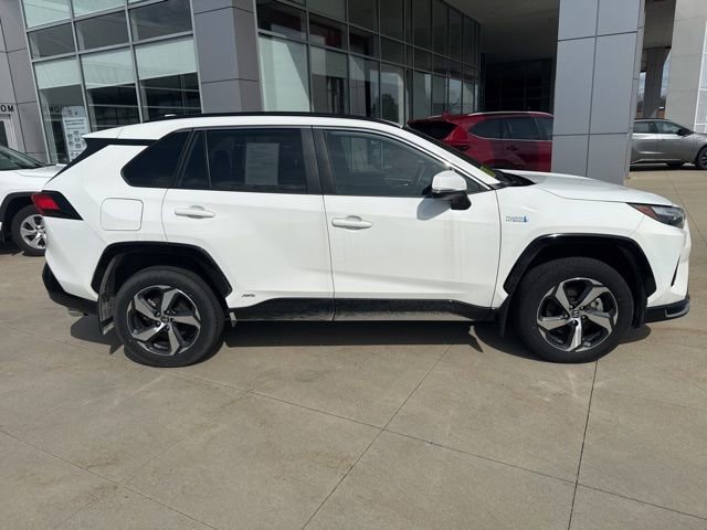 Used 2023 Toyota RAV4 SE w/ Weather & Moonroof Package image 8