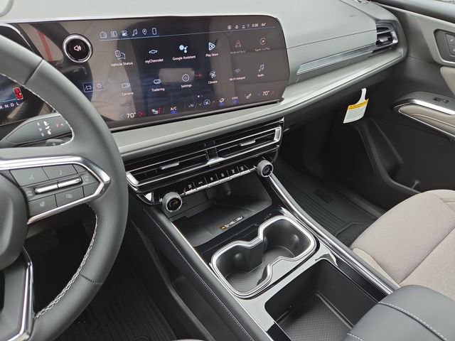 New 2026 Chevrolet Traverse LT image 13