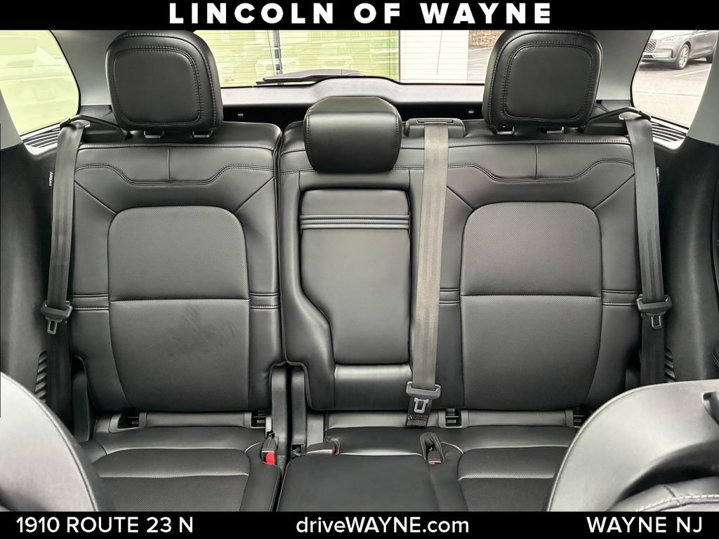 Used 2020 Lincoln Corsair AWD w/ Premium Package image 16