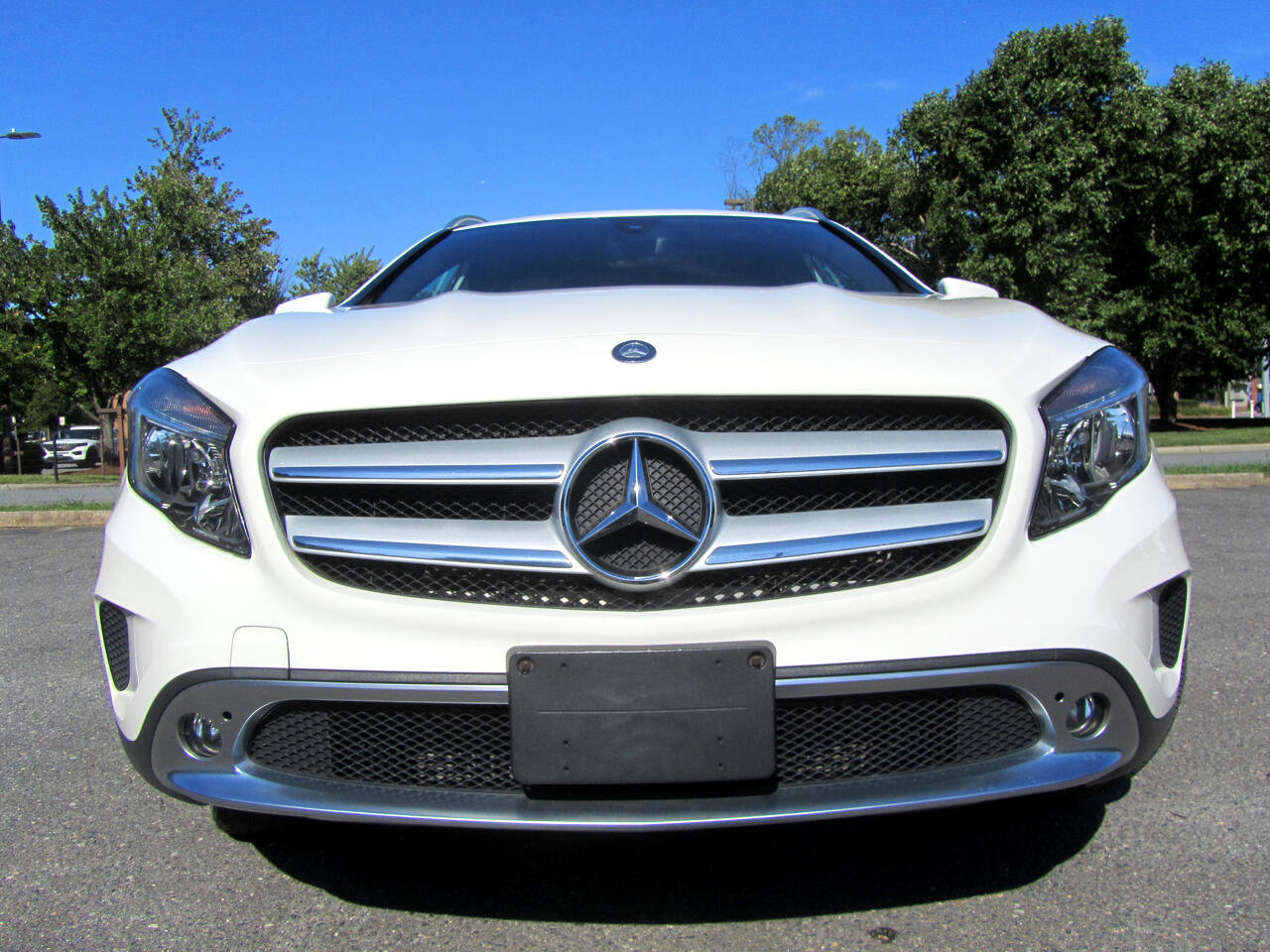 Used 2017 Mercedes-Benz GLA 250 4MATIC w/ Premium Package image 4