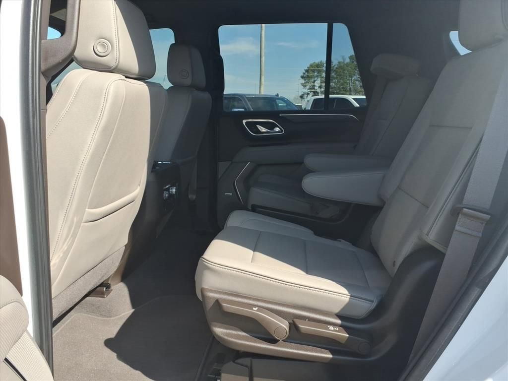 Used 2024 GMC Yukon SLT image 18