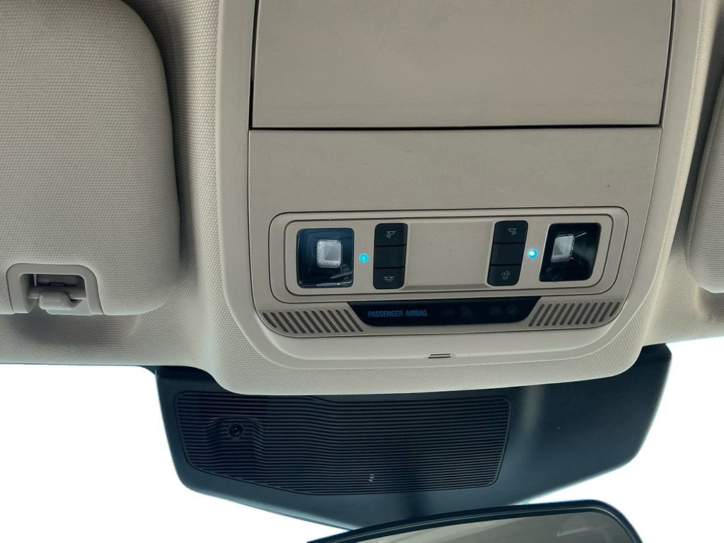 Used 2024 Ford Explorer XLT w/ Equipment Group 202A image 18