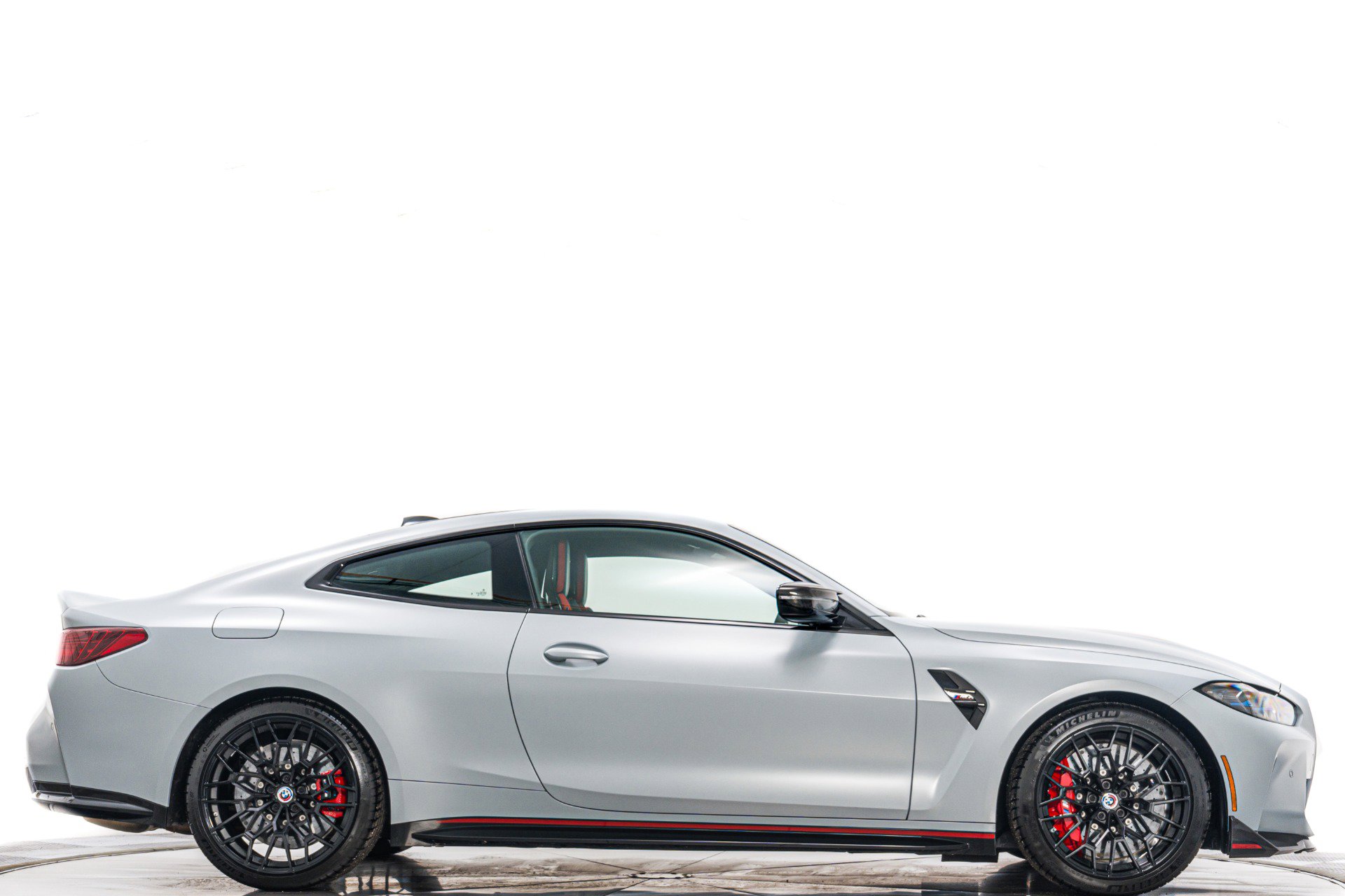 Used 2023 BMW M4 CSL image 2
