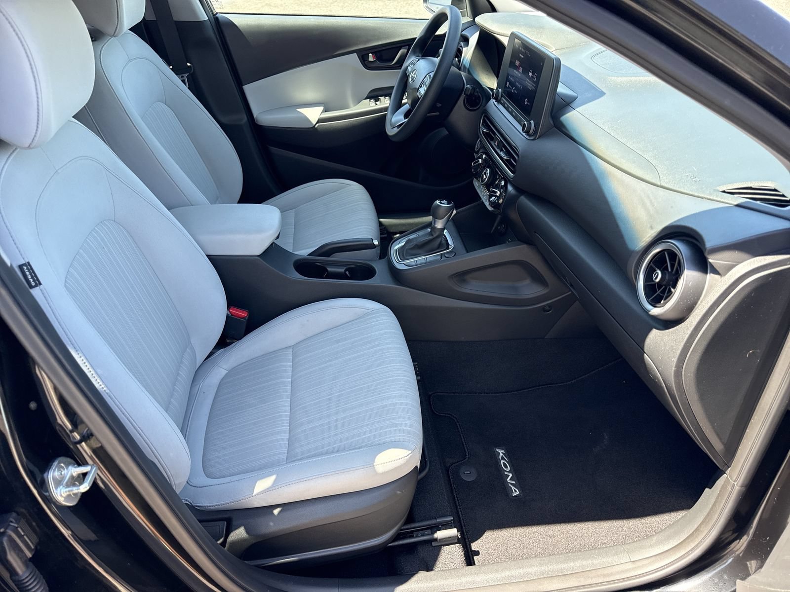 Used 2022 Hyundai Kona SEL FWD image 28