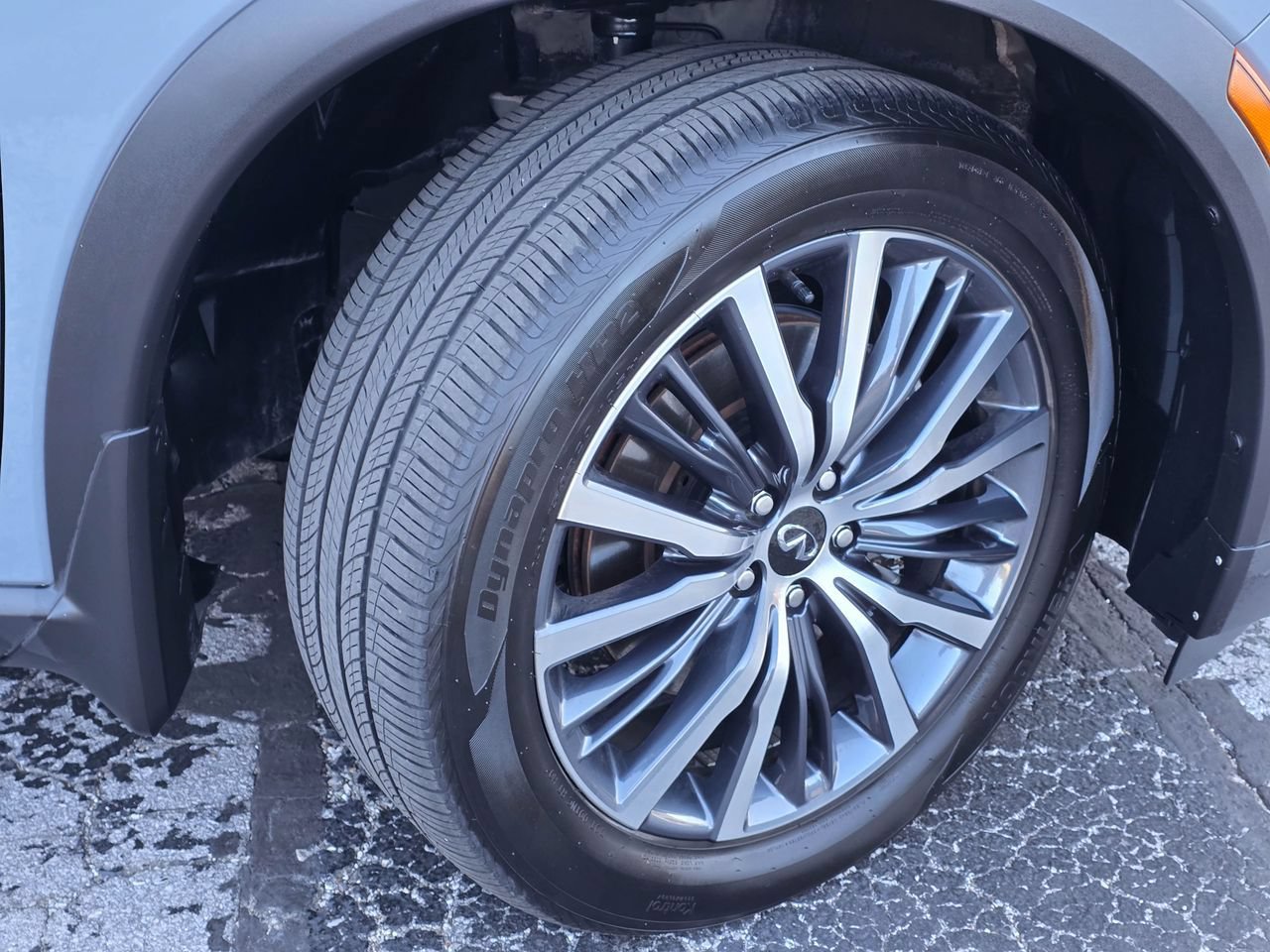 Used 2025 INFINITI QX60 Sensory w/ Vision Package AWD/4WD image 9