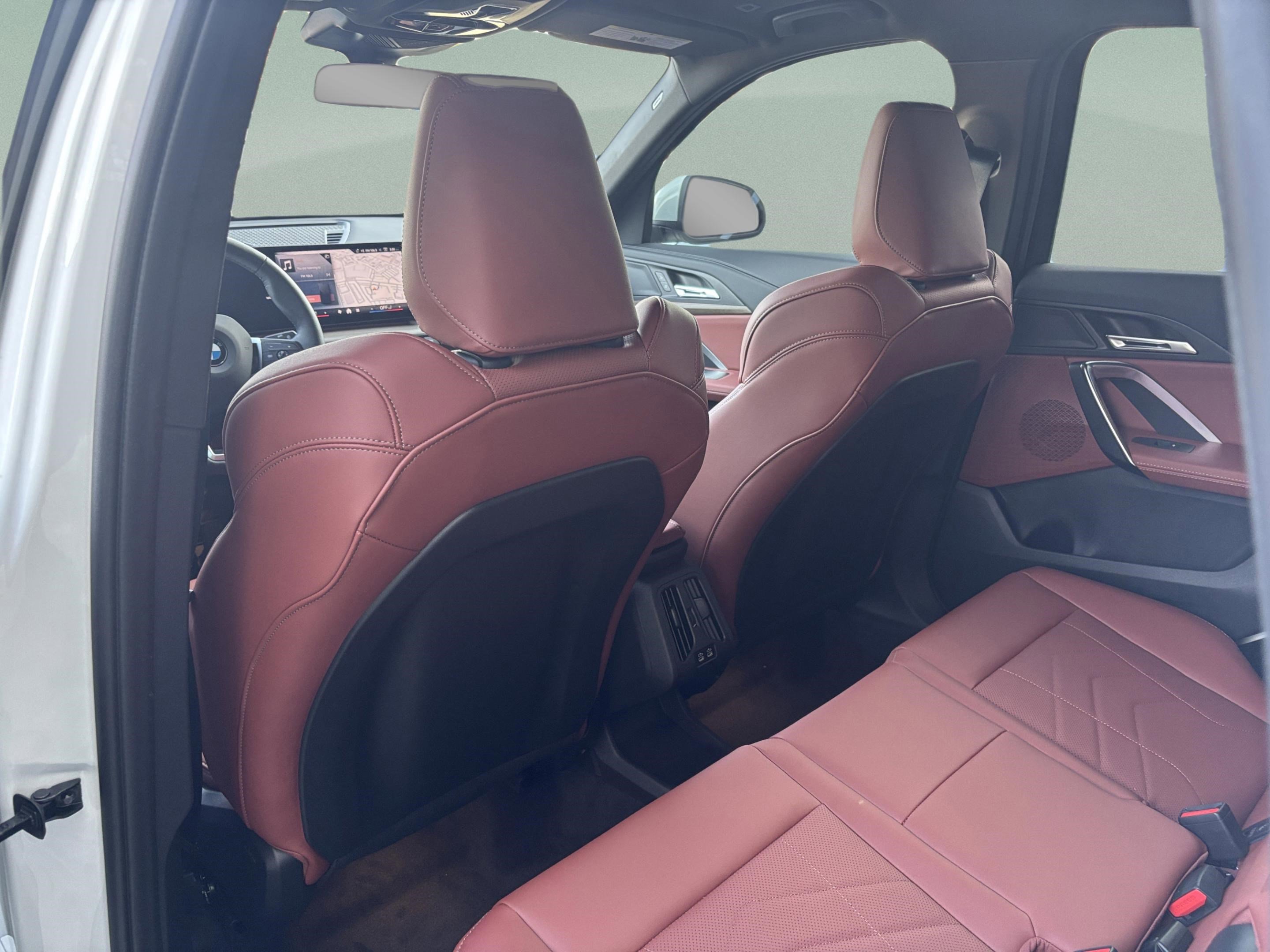 Used 2026 BMW X1 xDrive28i w/ Technology Package image 28