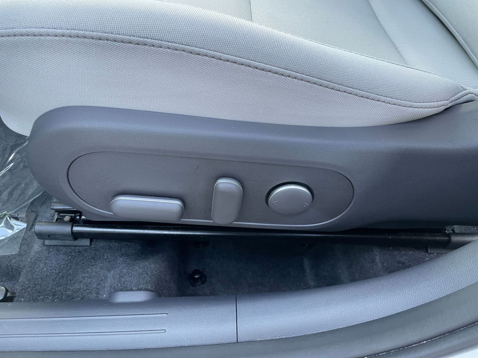 Used 2025 Hyundai Kona SEL image 23