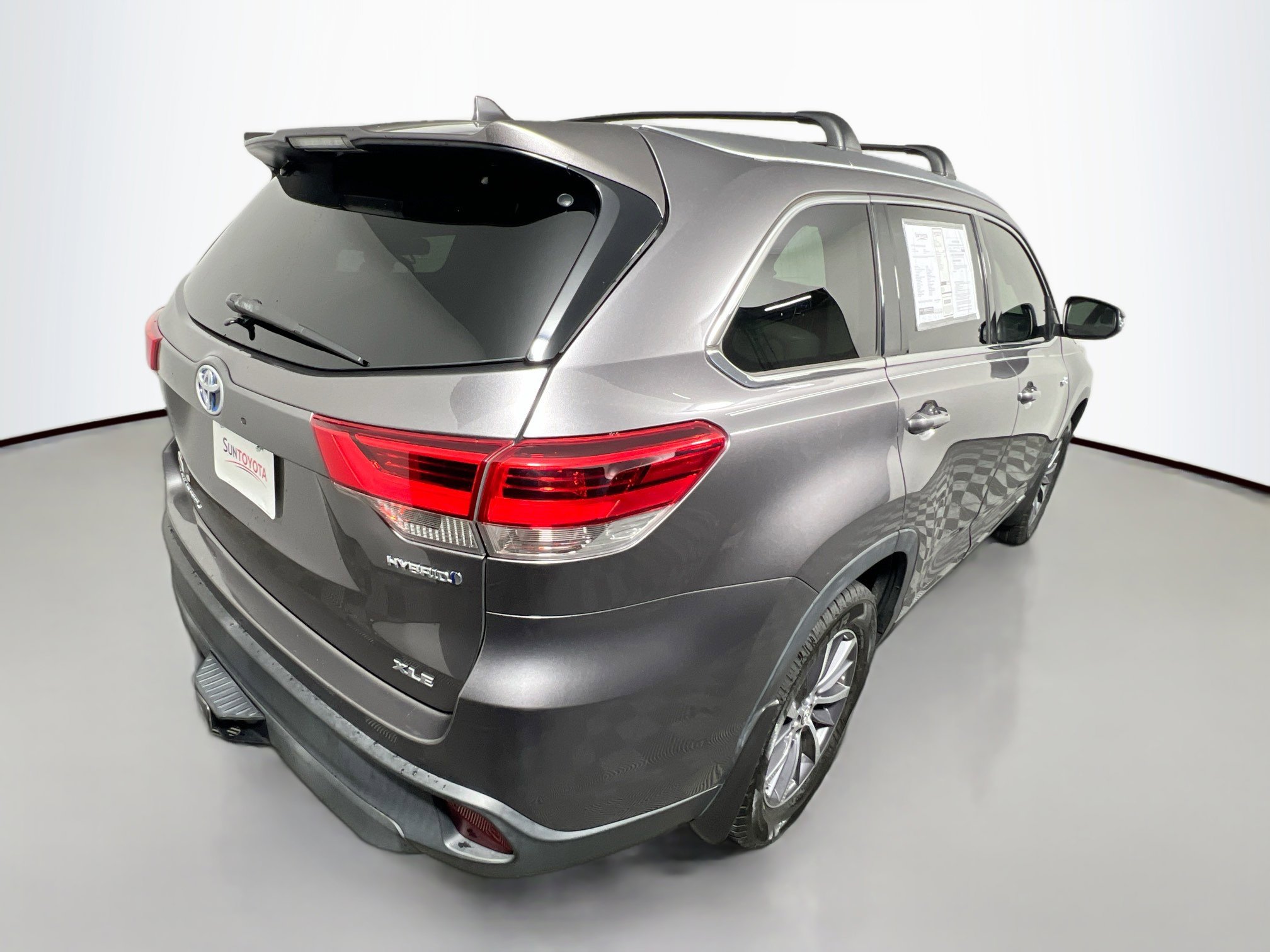 Used 2019 Toyota Highlander XLE image 4