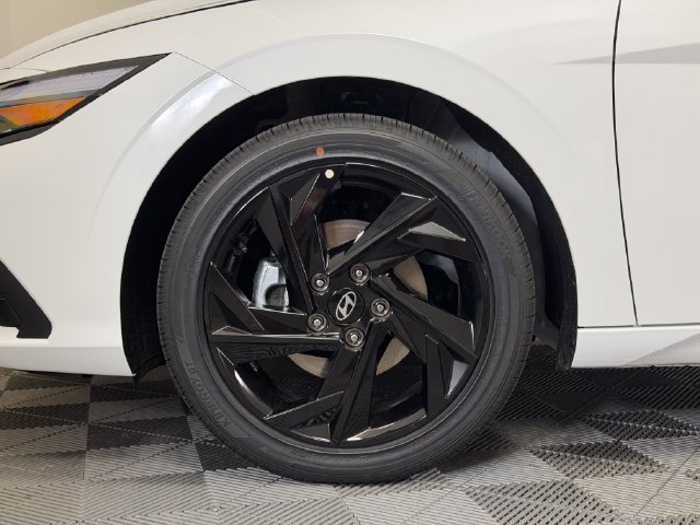 New 2026 Hyundai Elantra SEL Sport FWD image 12