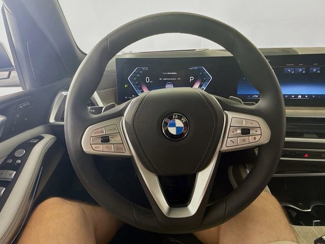Used 2024 BMW X7 xDrive40i w/ Parking Assistance Package image 11