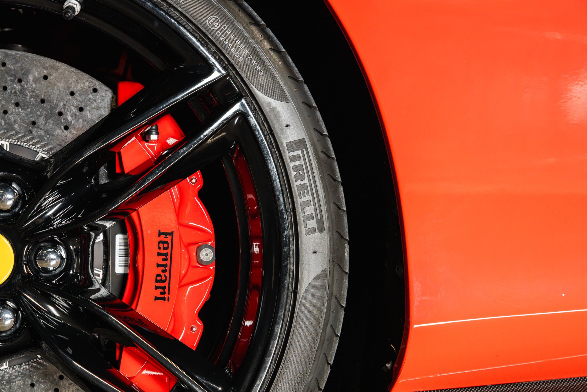 Used 2021 Ferrari Roma RWD image 10