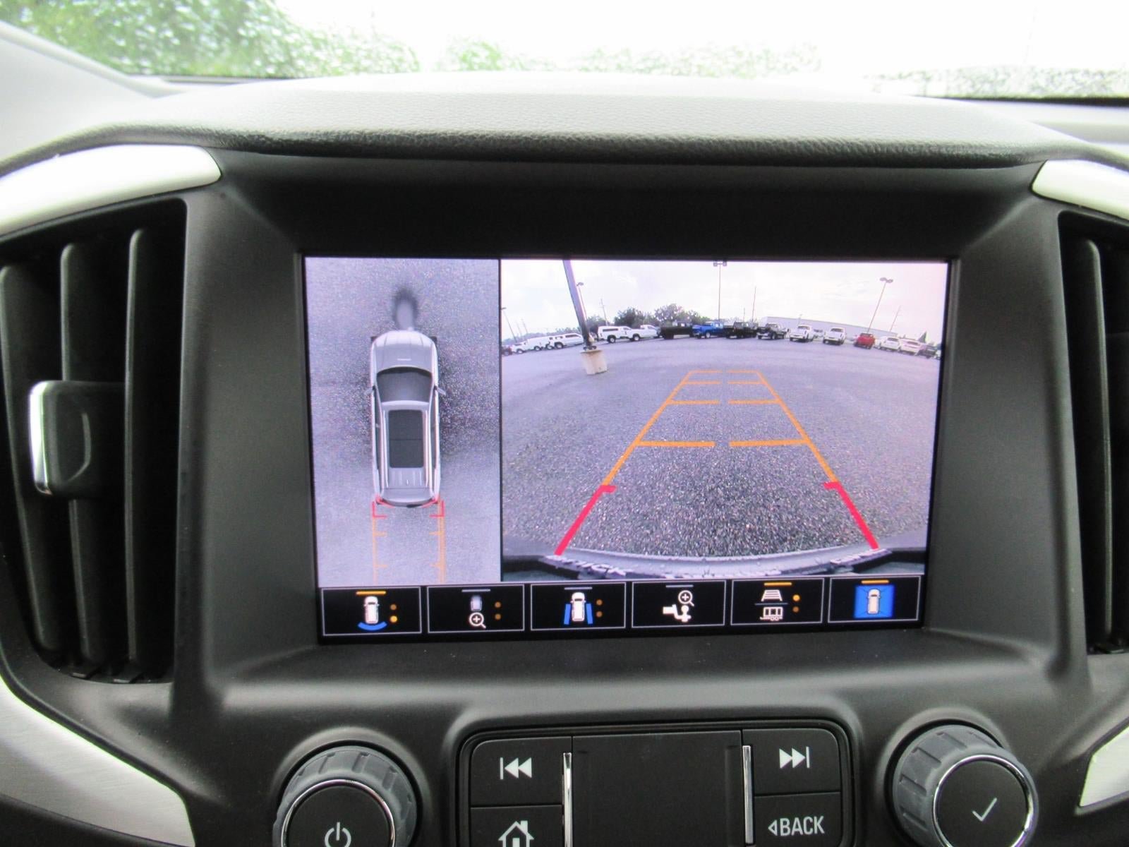 Used 2024 GMC Terrain SLT w/ Infotainment Package II FWD image 30