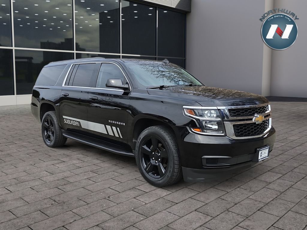 Used 2017 Chevrolet Suburban LT AWD/4WD image 7