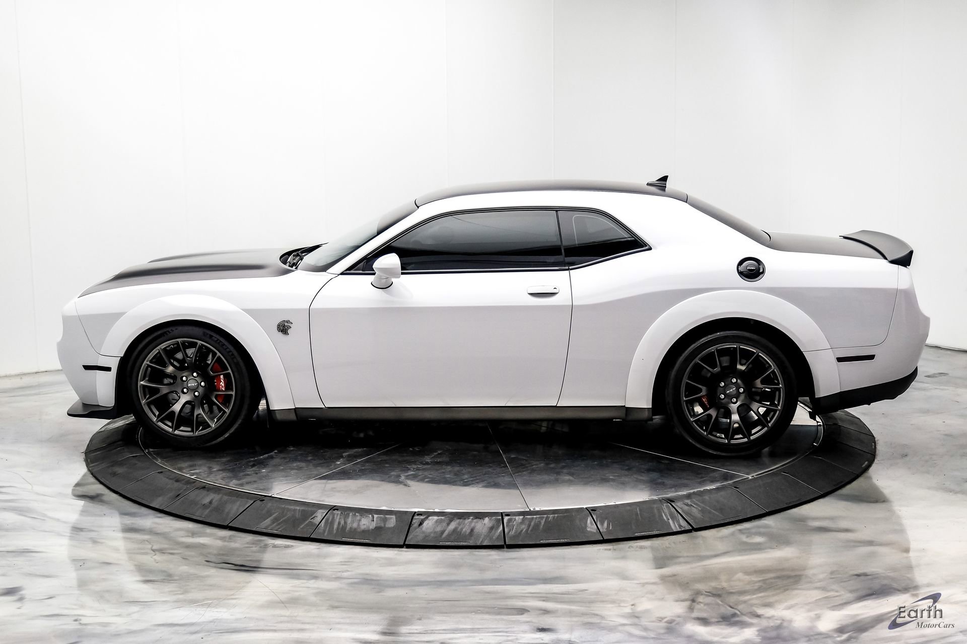 Used 2021 Dodge Challenger SRT Hellcat Redeye image 9