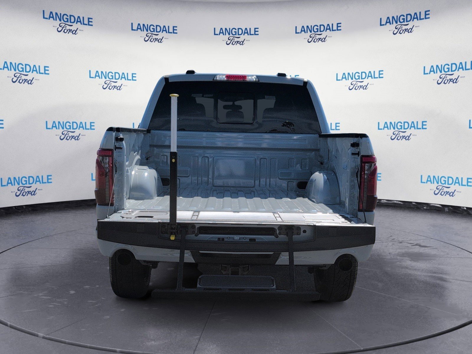 New 2026 Ford F150 XLT w/ Equipment Group 302A MID image 8