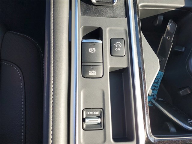 New 2025 Nissan Pathfinder SL image 21