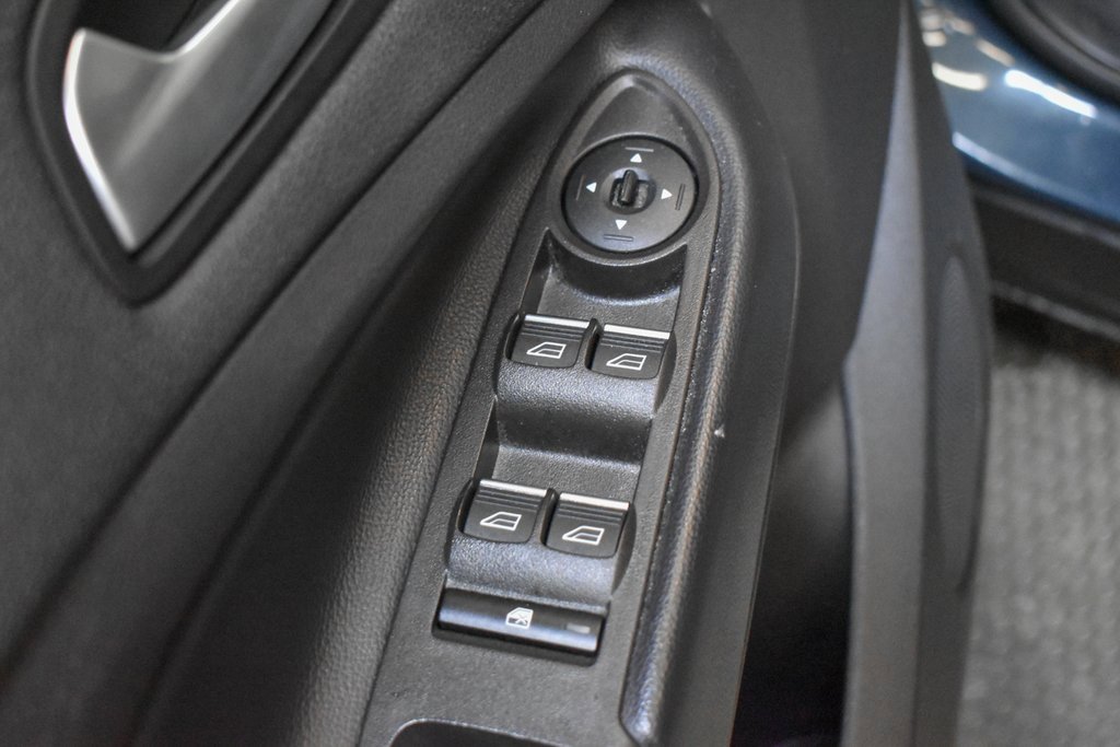 Used 2019 Ford Escape SE image 20