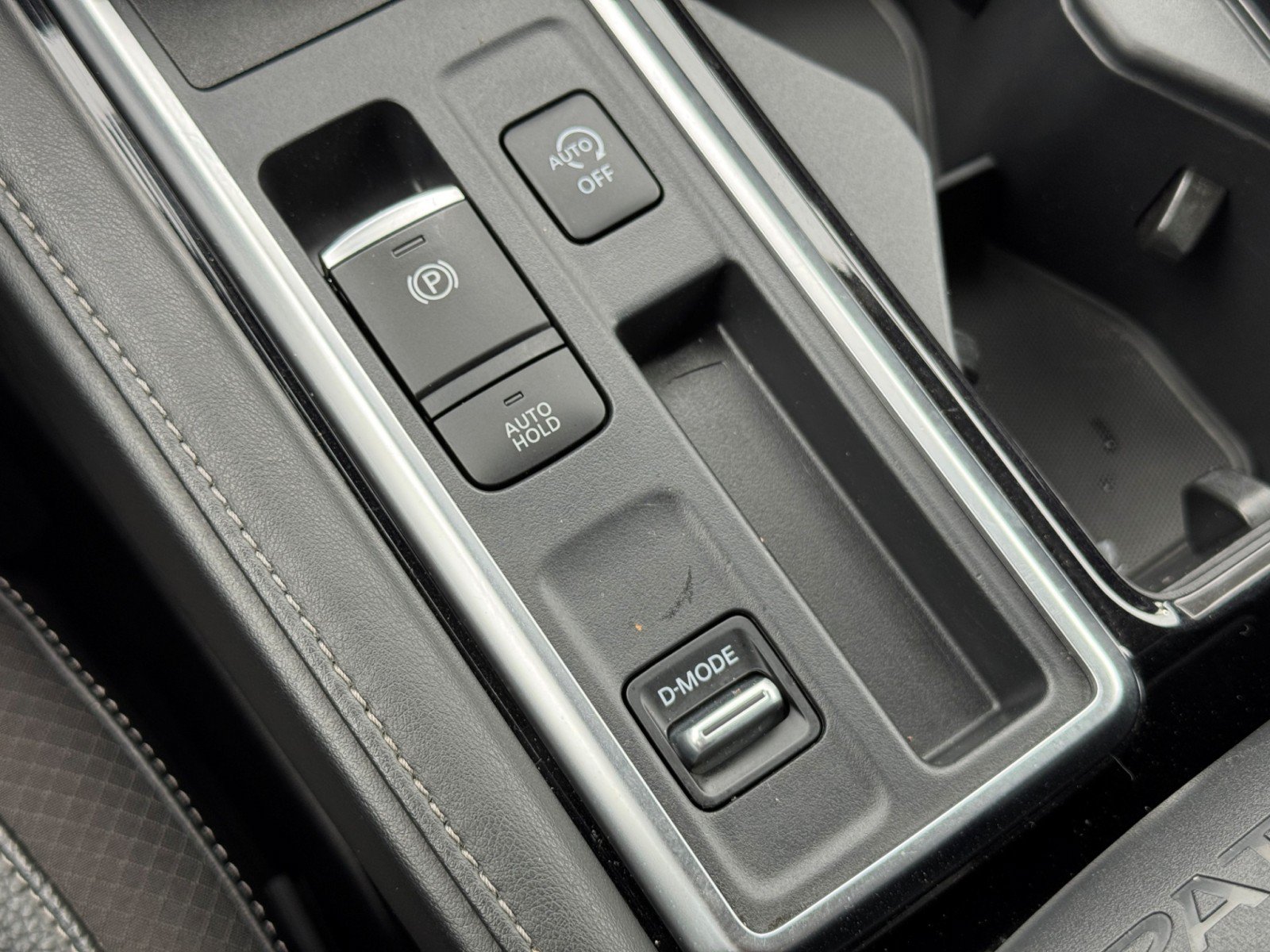 Used 2022 Nissan Pathfinder SL w/ SL Premium Package FWD image 30