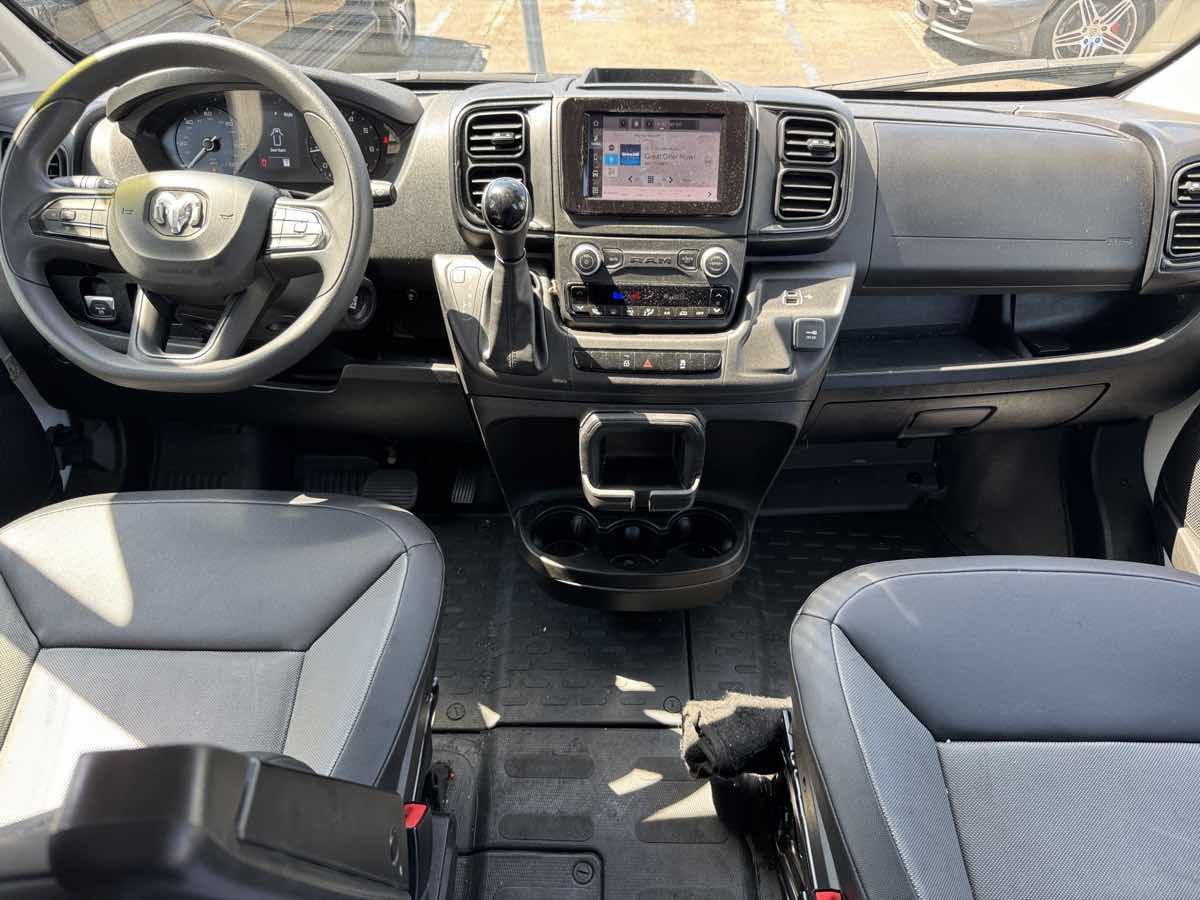 Used 2024 RAM ProMaster 2500 w/ Convenience Group FWD image 17