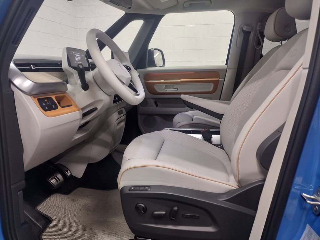New 2025 Volkswagen ID. Buzz 1st Edition image 19