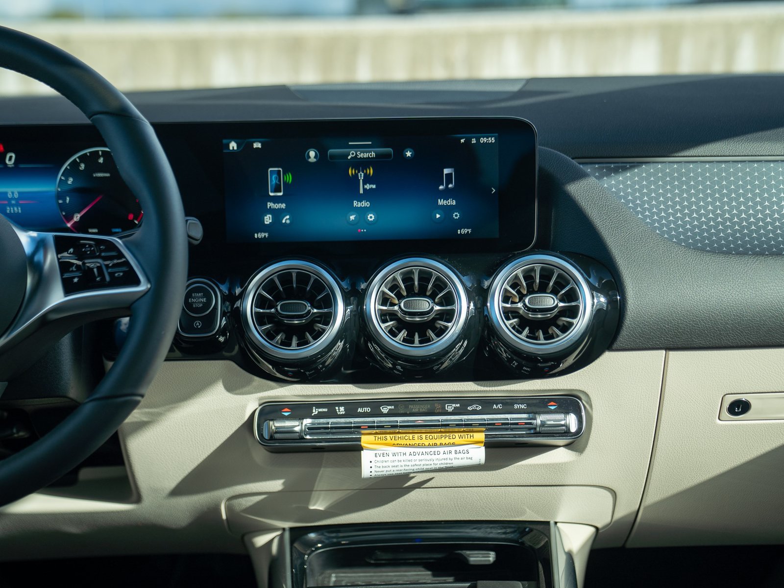 Certified 2026 Mercedes-Benz GLA 250 4MATIC image 21